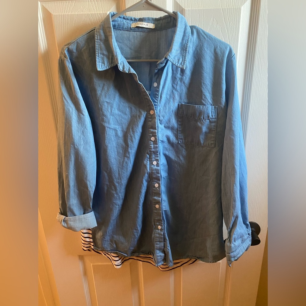 Soft stretch denim button up top- large